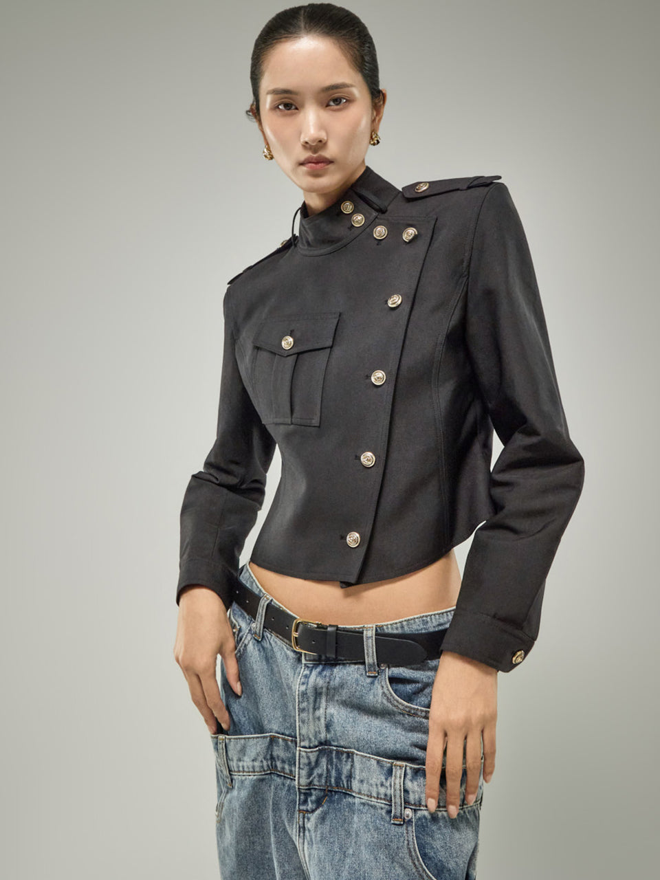 J3250 High-Neck Metal Button Jacket