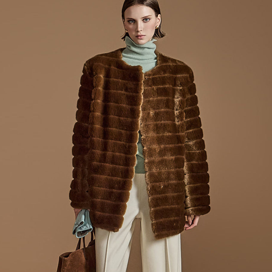 J2523 仿皮草大衣