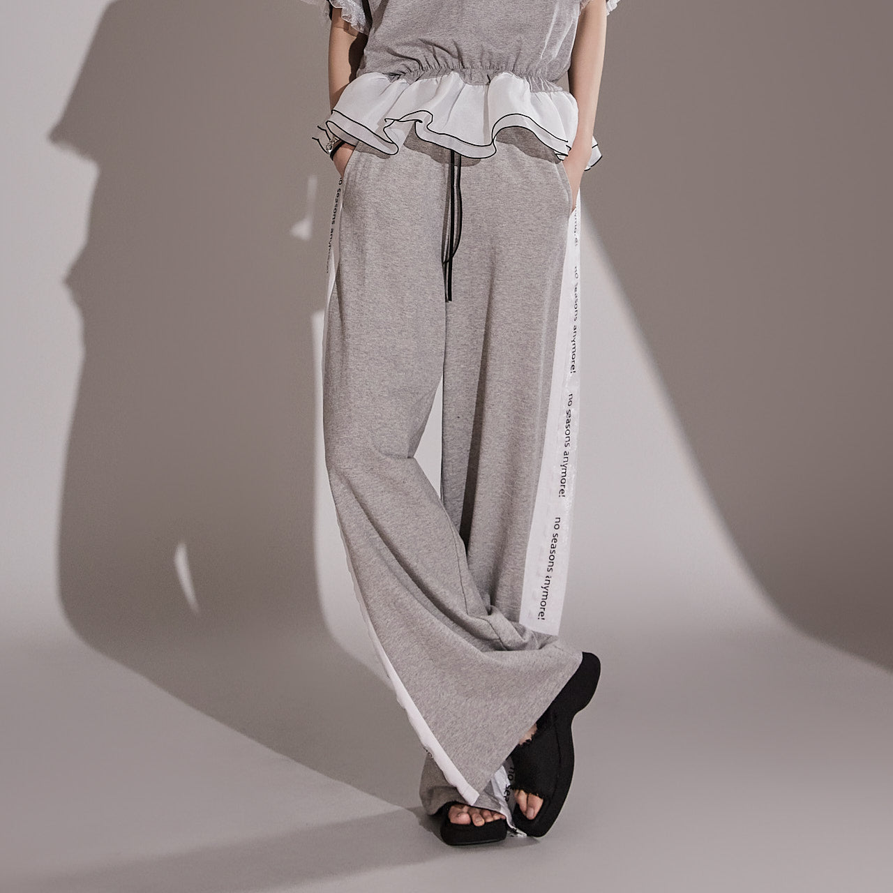 P3148 Texted Side Detail Pants