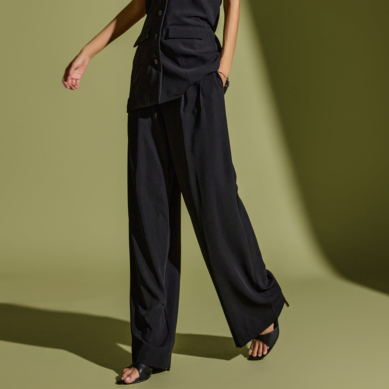 P3231 褶裥休闲裤