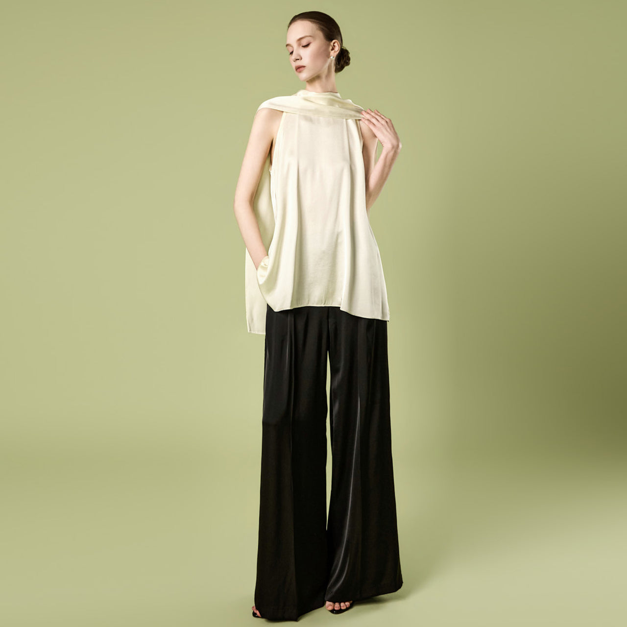 P3849 Satin Wide Slacks