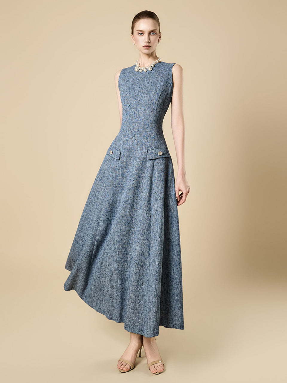 D9595 Sleeveless Flare Dress