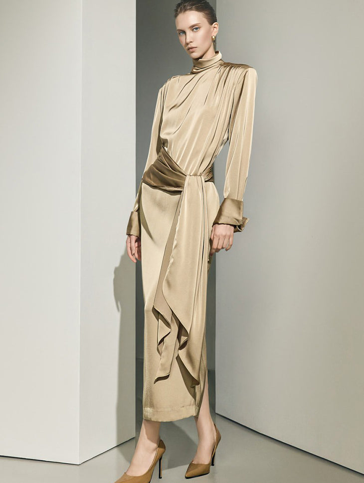D9639 High-Neck Tie Dress