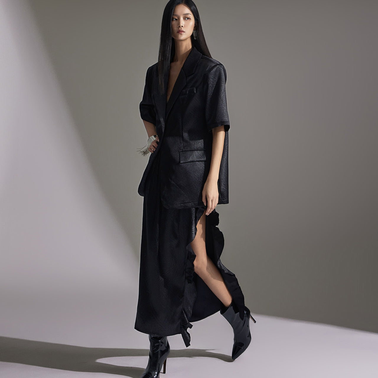 D4955 夹克和裙子两件套