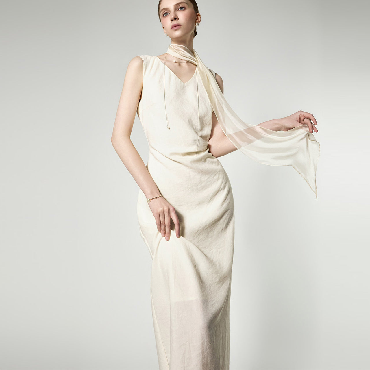 D5523 Chiffon Scarf Dress