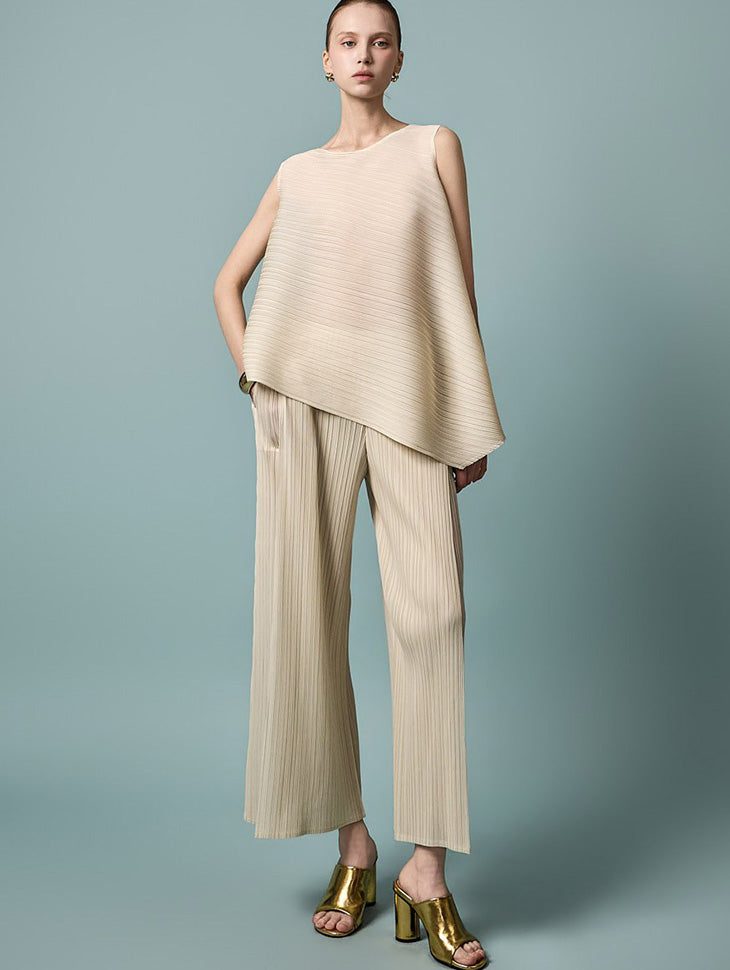 D5605 Flow Pleated Two-Piece Set