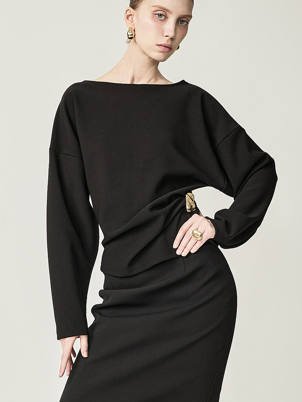 B3261 Boat Neck Blouse