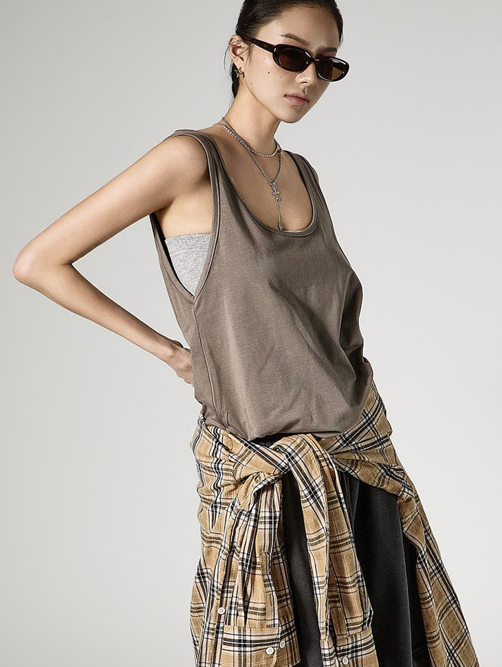 E4149 U-Neck Sleeveless Top