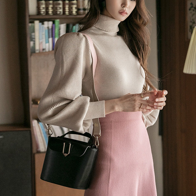 E2298 罗纹泡泡袖高领上衣