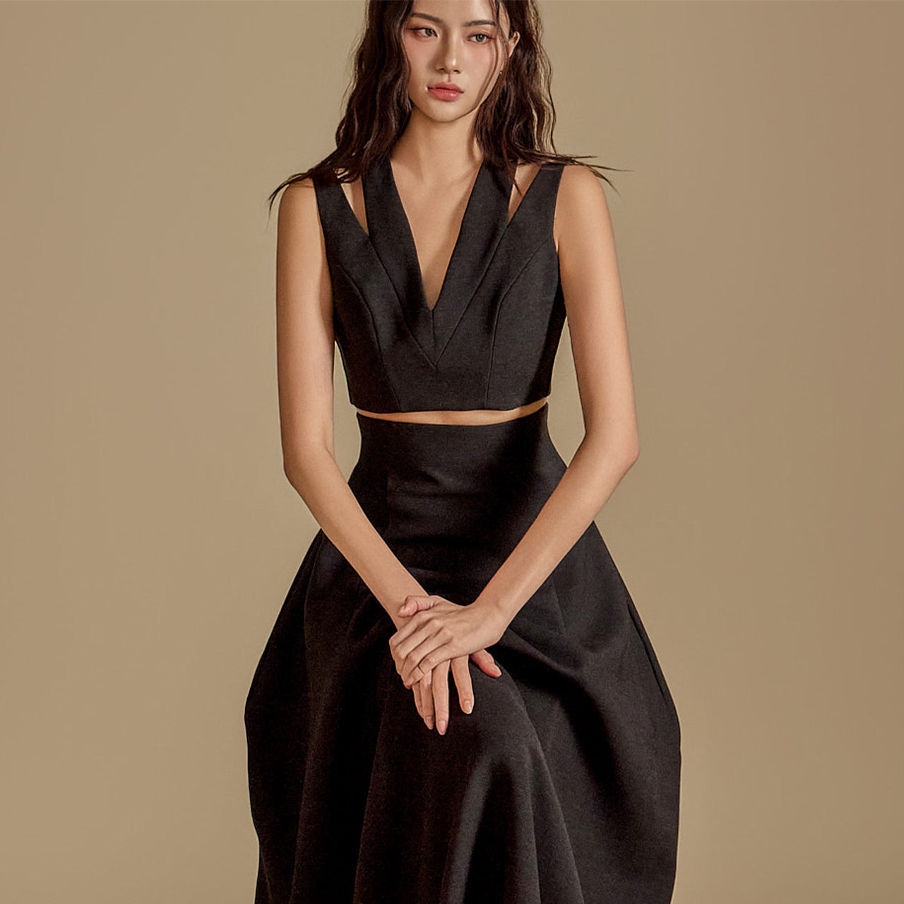 E9027 亚麻V领上衣