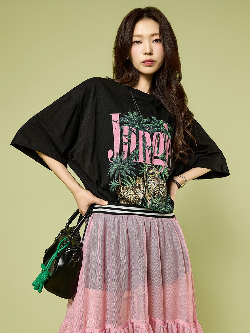 E4233 Lettering Graphic Top
