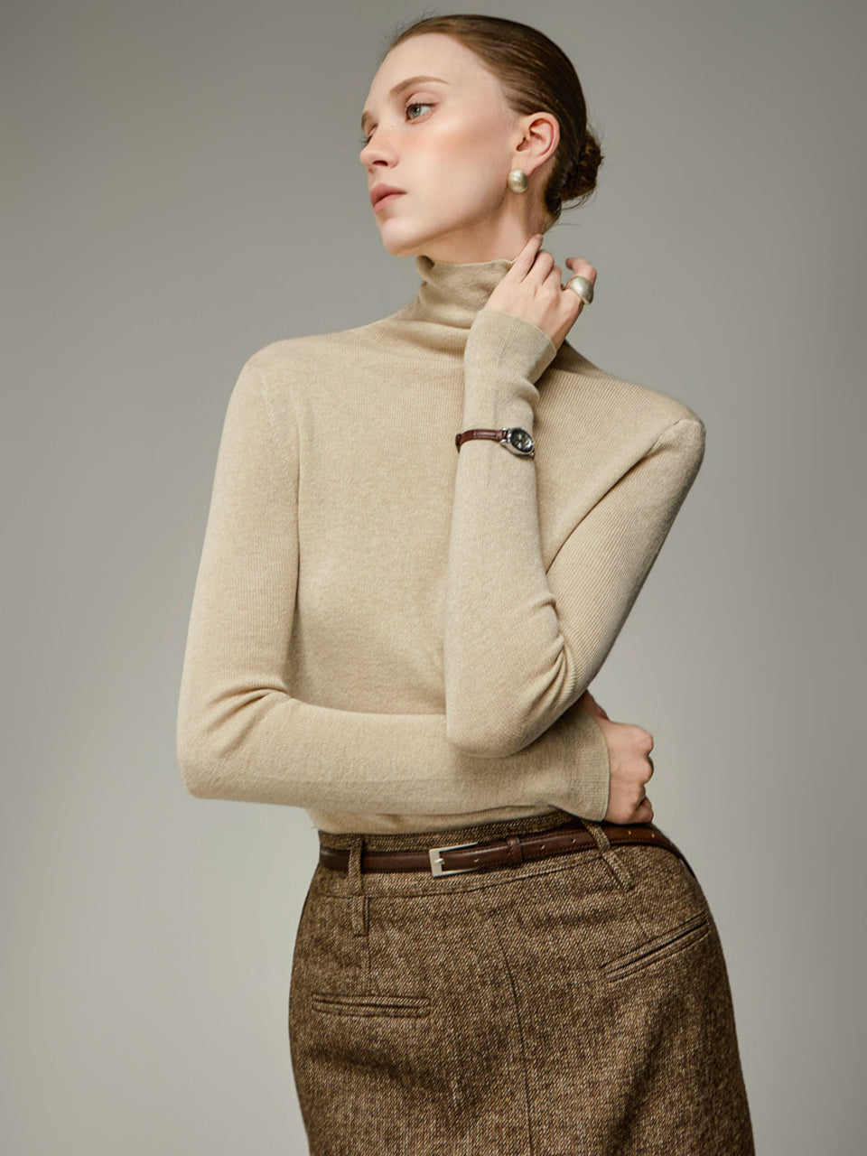 E4431 Glitter Turtleneck Top