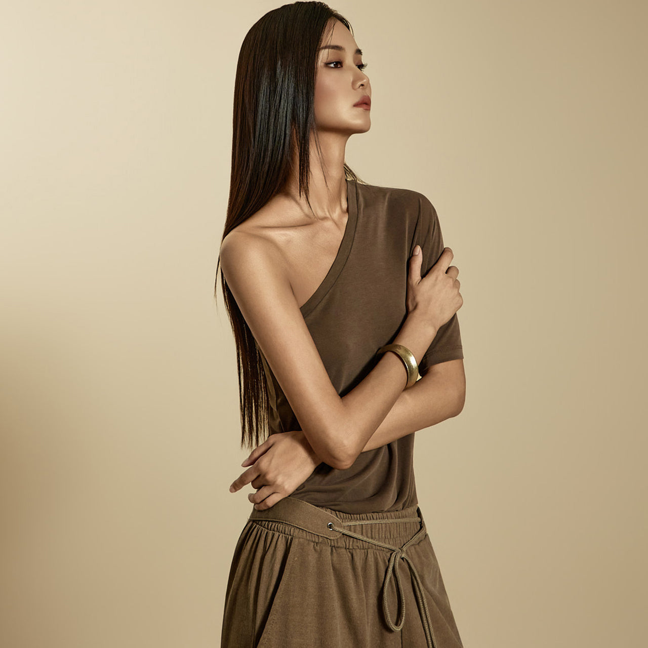 E3910 One Shoulder Top