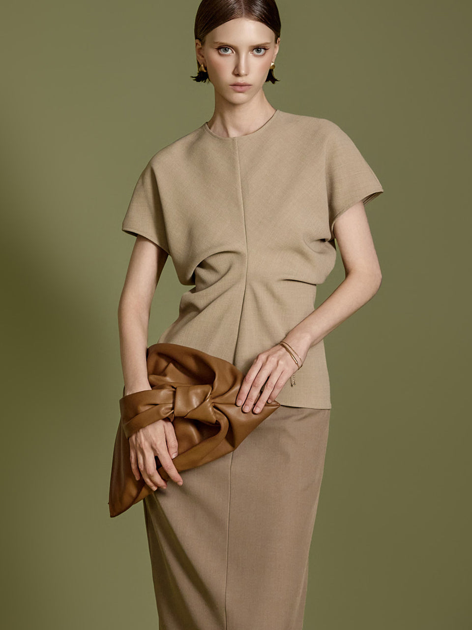 B3010 ピンタックブラウス