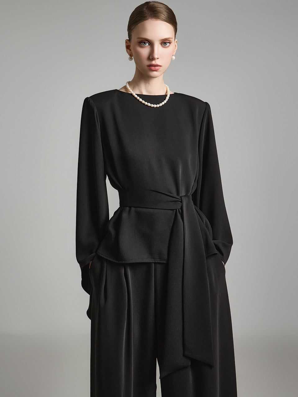 B3040 Blouse with Strap