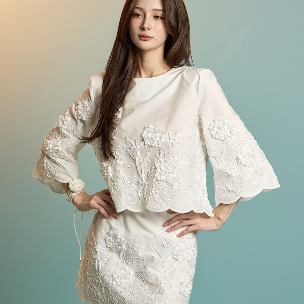 B3074 Flower Embroidery Blouse