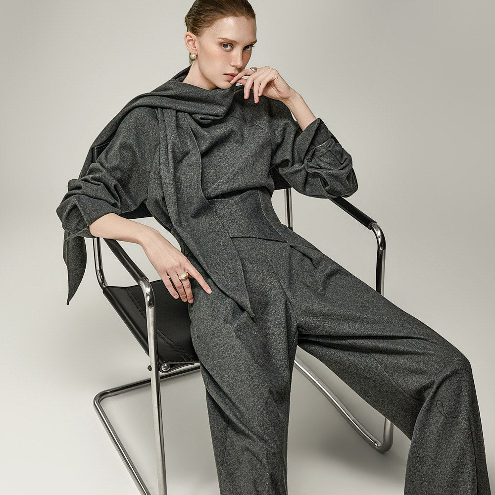 B3264 High-Neck Blouse