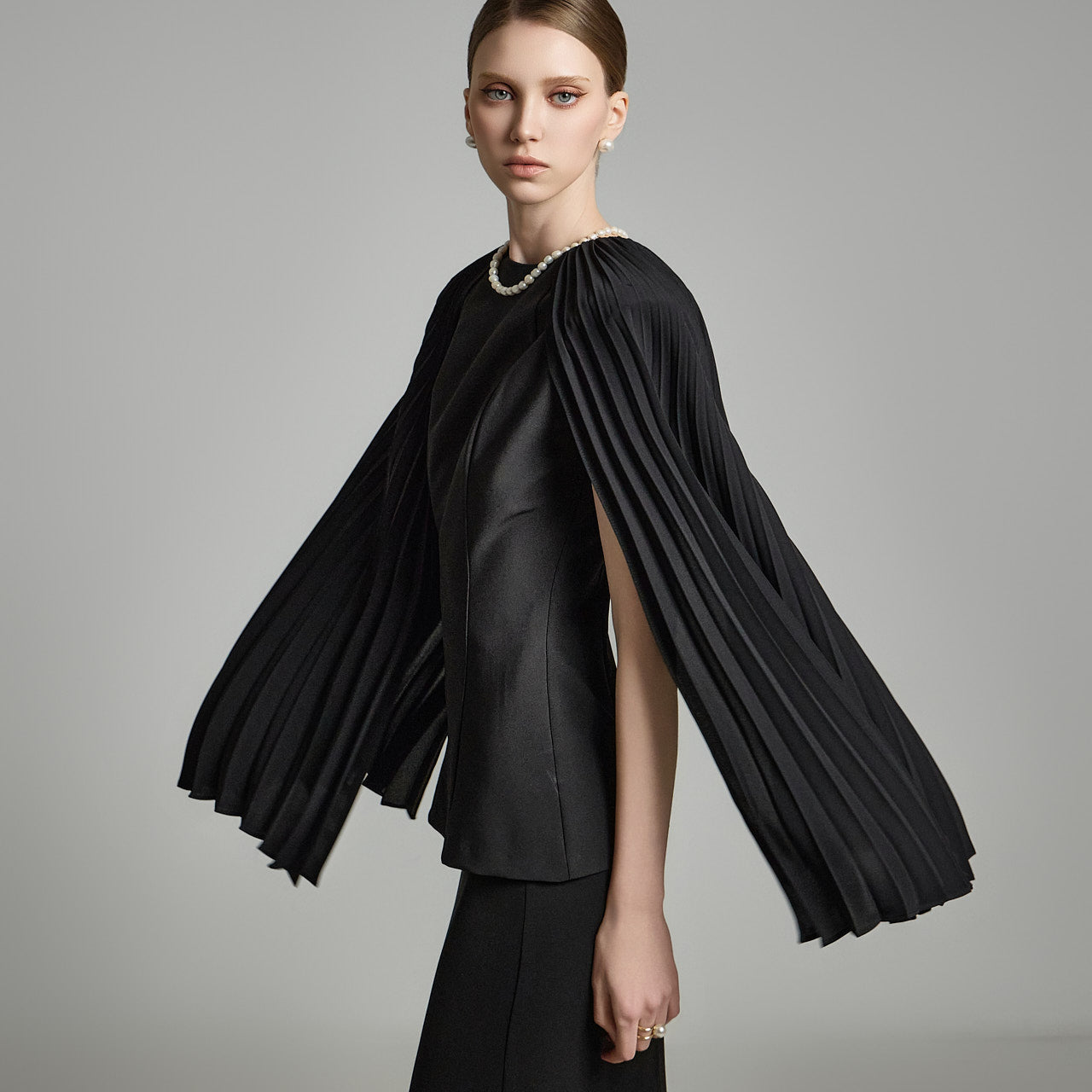 B9181 Pleated Blouse