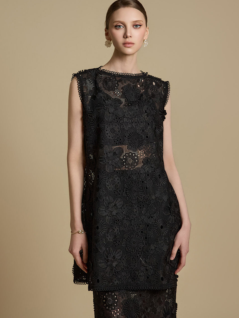 B9192 蕾丝刺绣衬衫