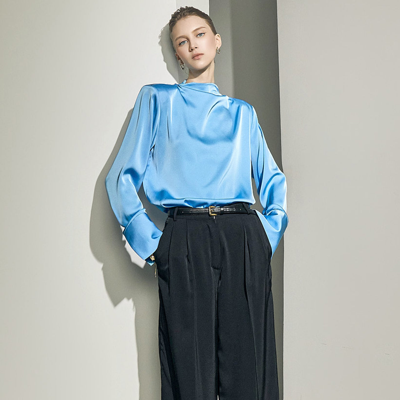 B9204 Neck Drap Blouse