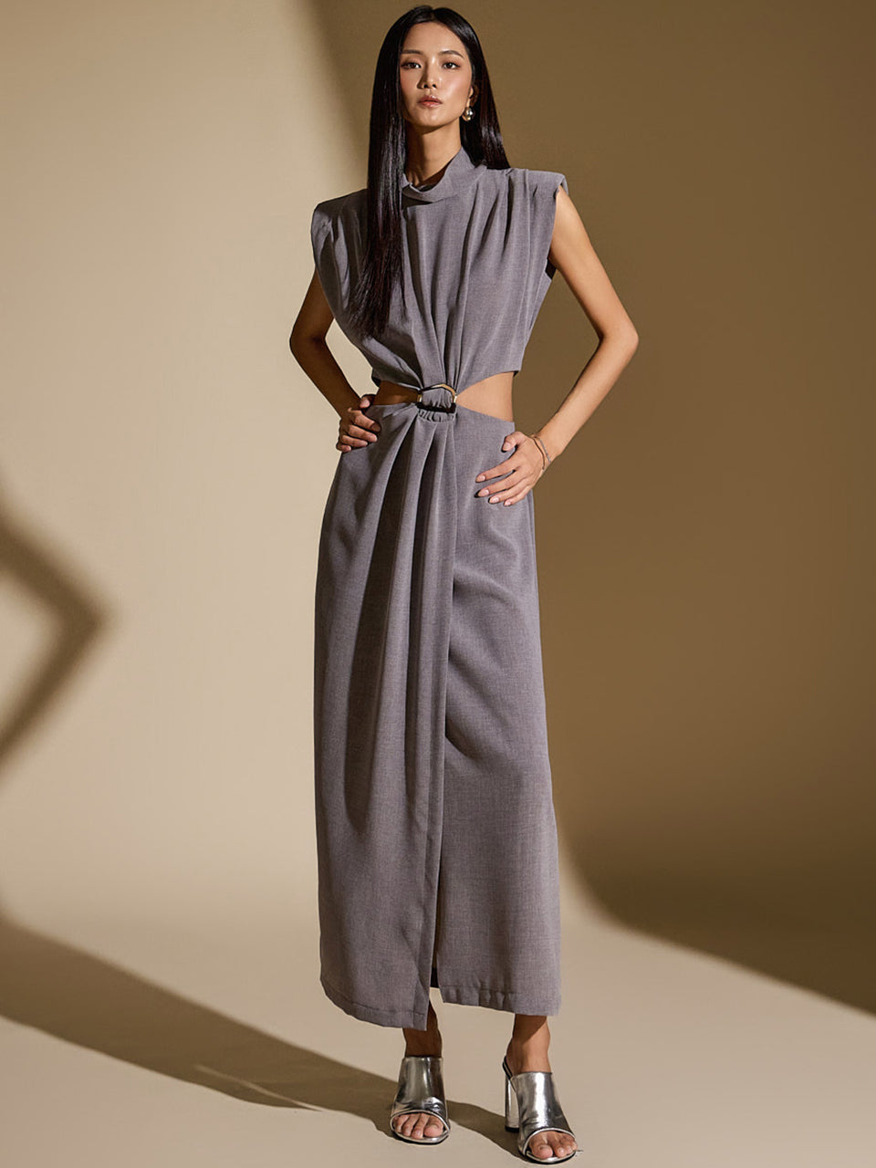 D5076 镂空连衣裙