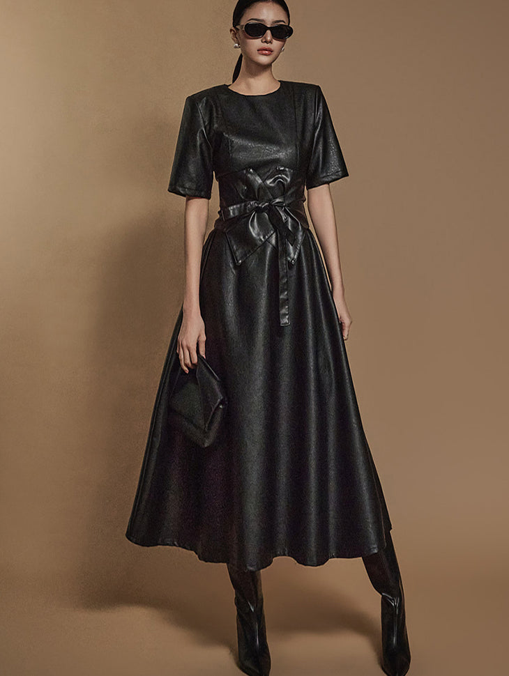D5109 皮革 A 字形连衣裙