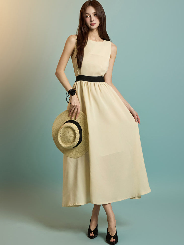 D5244 Sleeveless Flared Dress