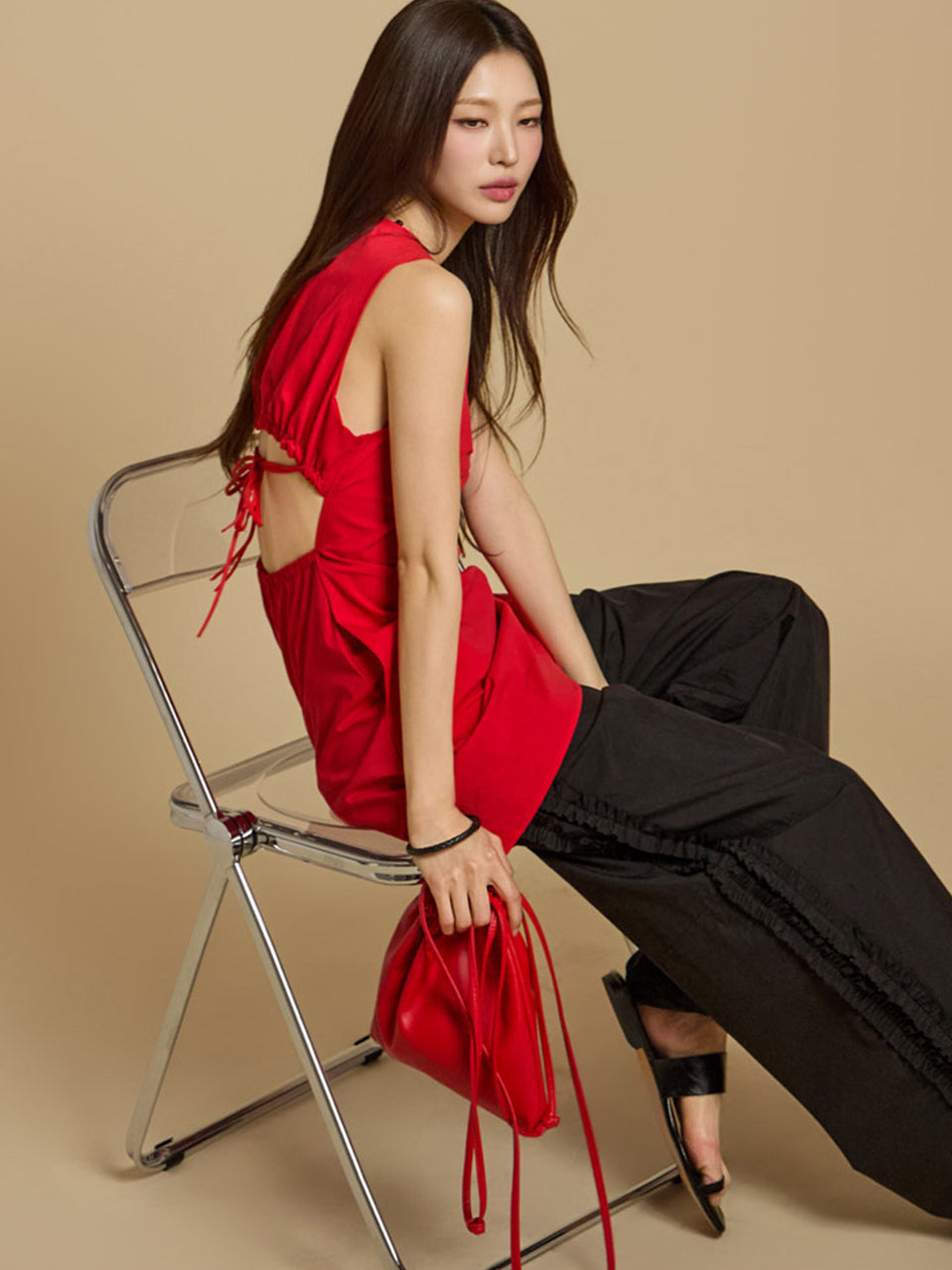 D5256 オープンバックミニドレス