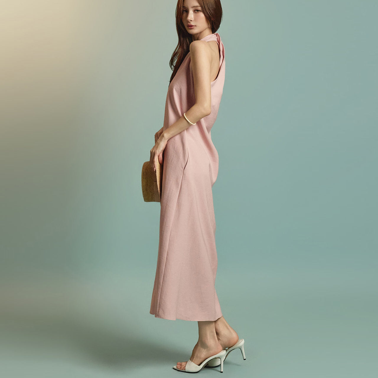 D5342 Linen Halterneck Dress