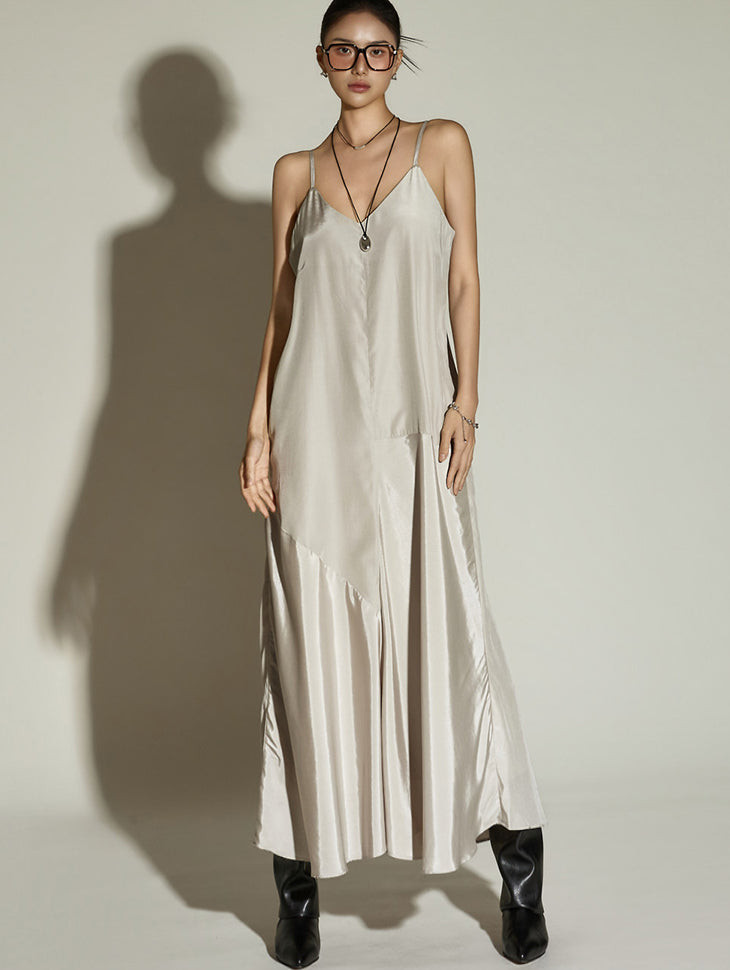 D5379 Sleeveless Flare Dress