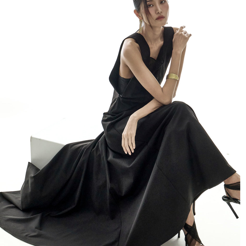 D5418 V-Neck Maxi Dress