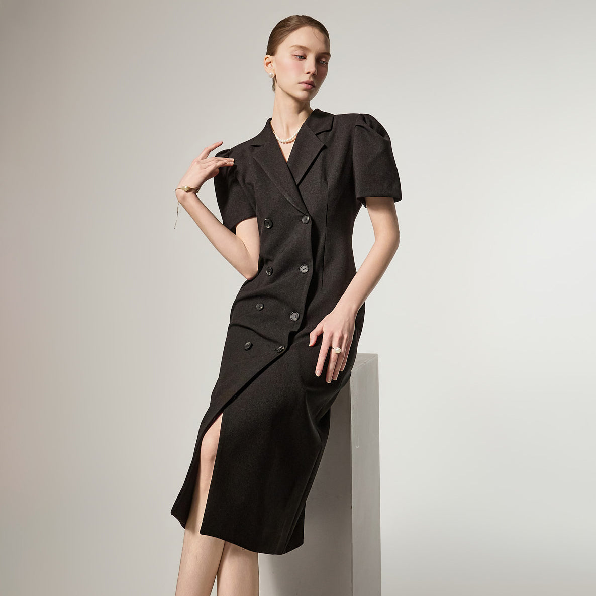 D5491 双排扣泡泡袖连衣裙