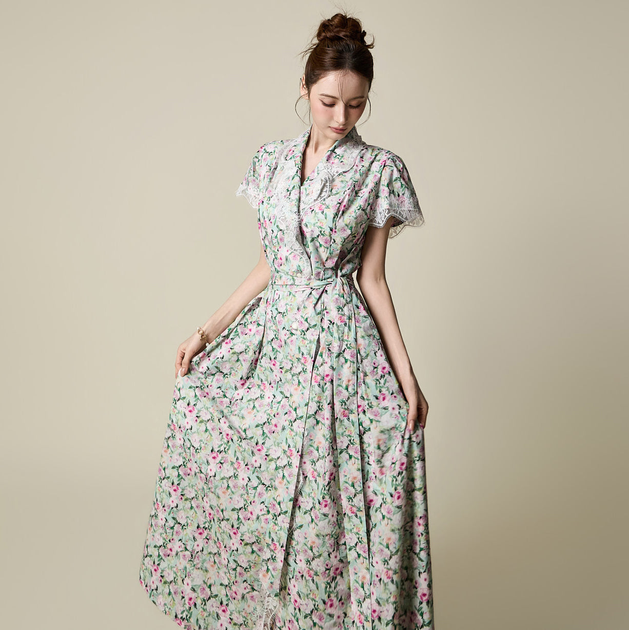 D5542 花柄ラップドレス