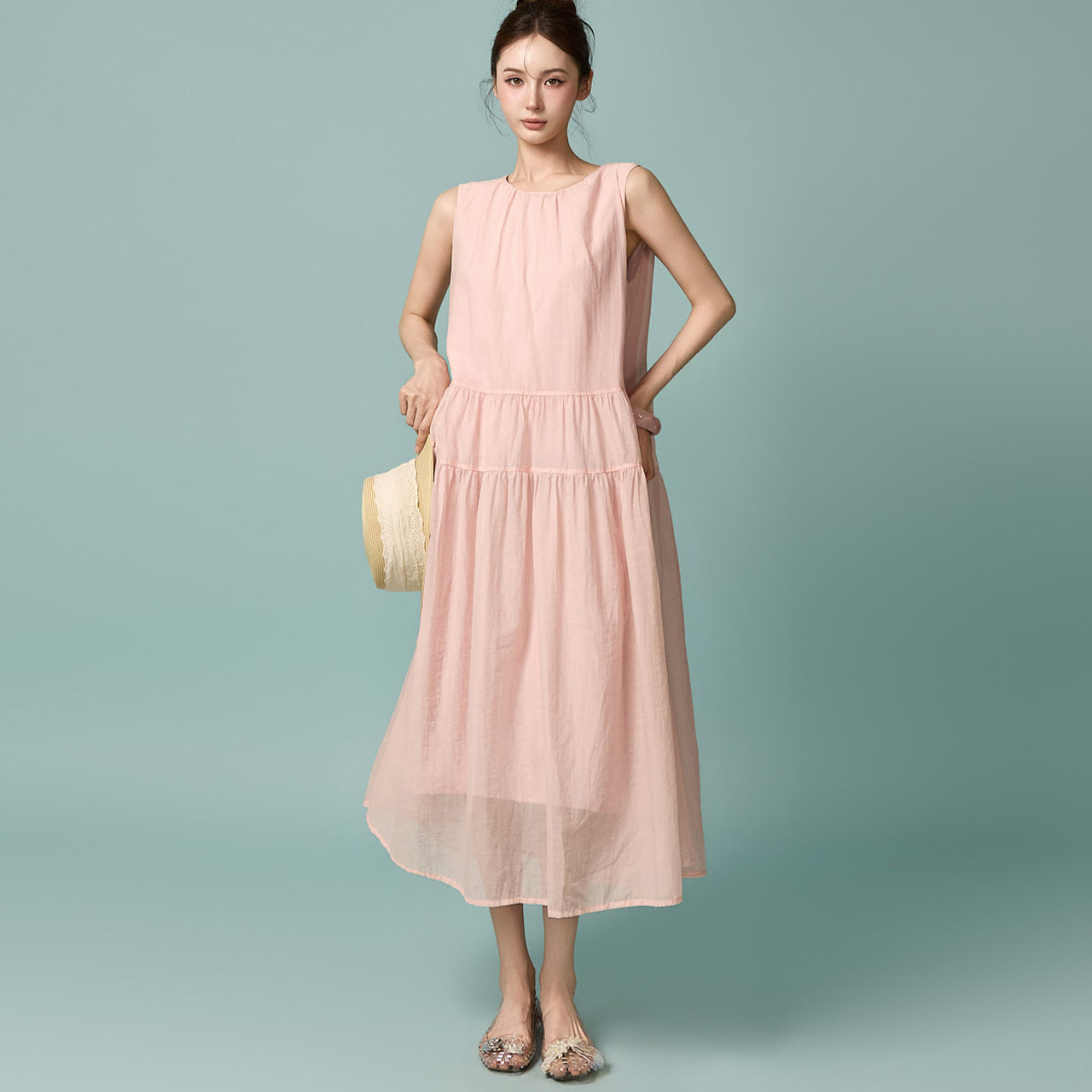 D5681 Airy Tiered Dress