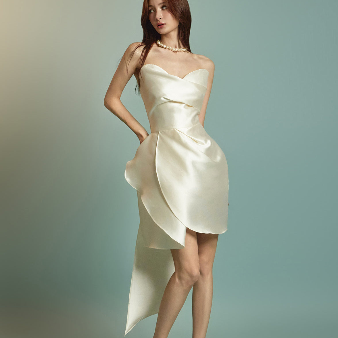 D9415 缎面抹胸不对称迷你连衣裙