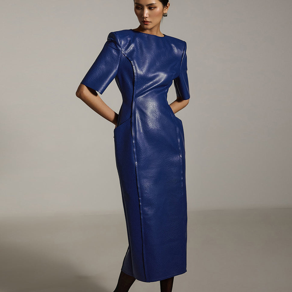D9525 皮革连衣裙
