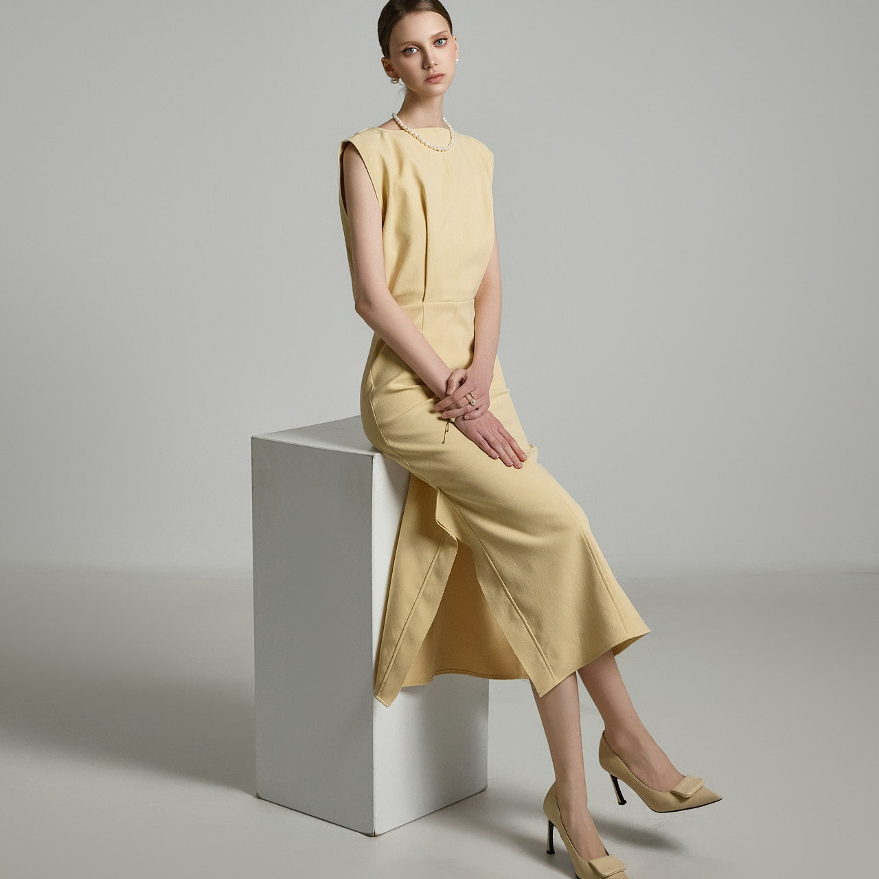 D9530 缝线连衣裙