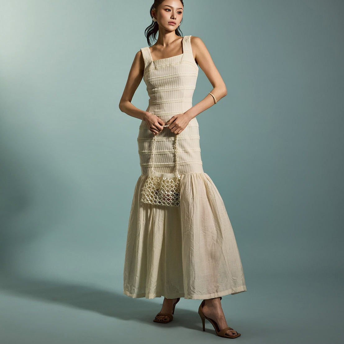 D9540 Shirring Pleats Dress