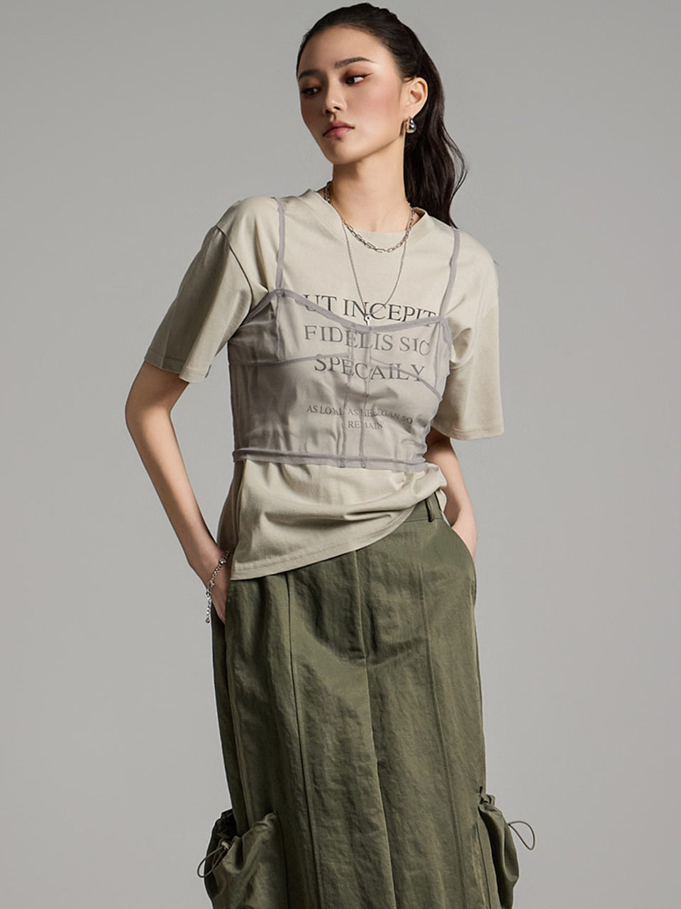 E3717 シアービスチェ