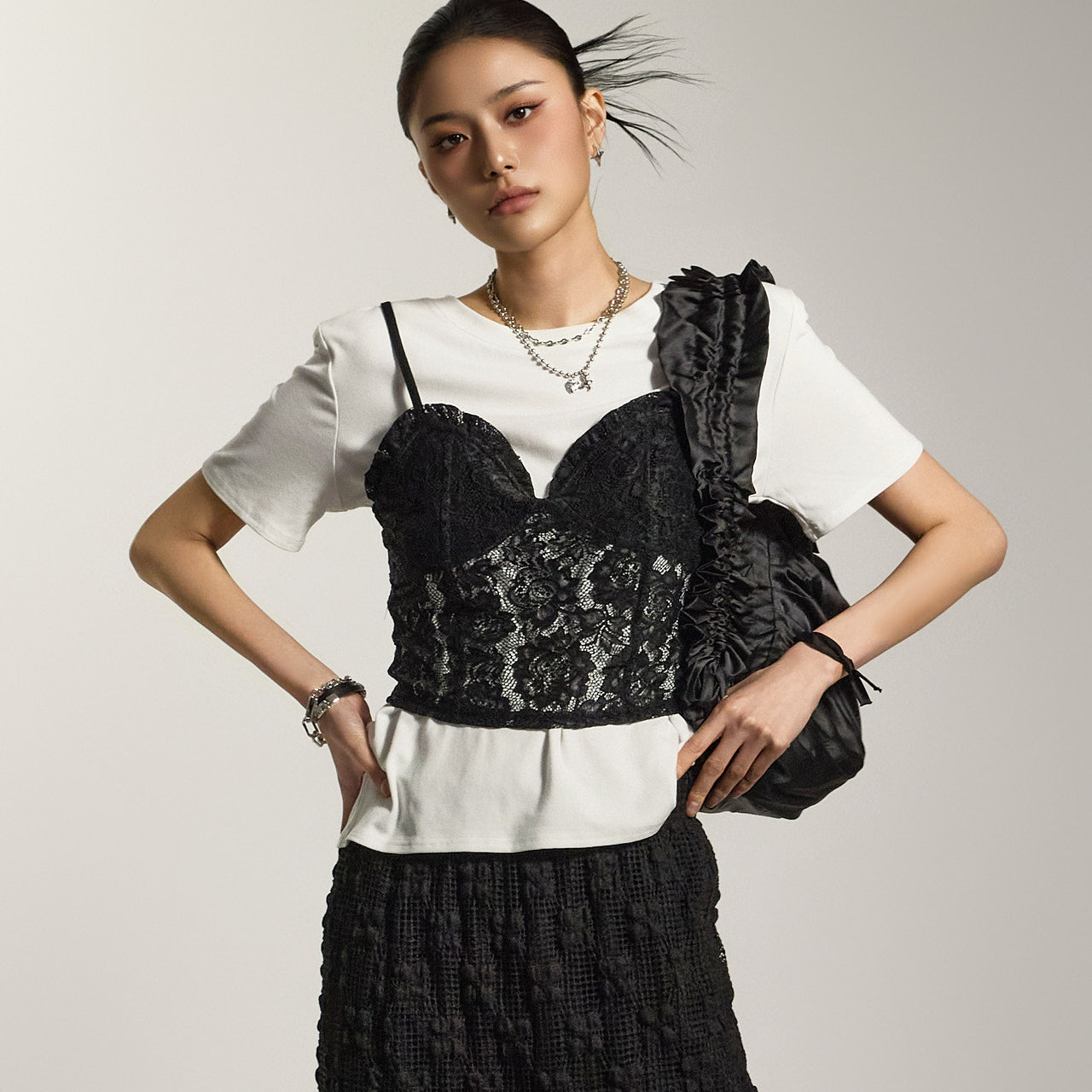 E3799 ビスチェ付きTシャツ