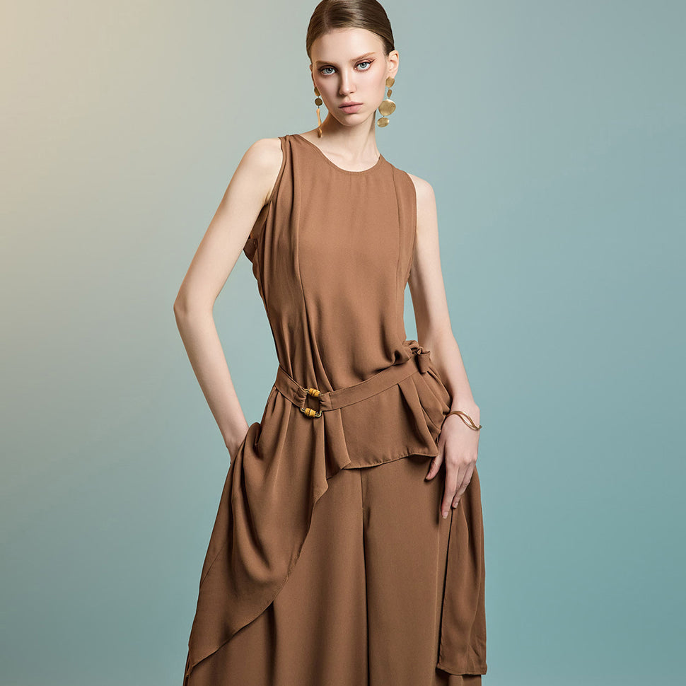 E3834 Sleeveless Top with Strap