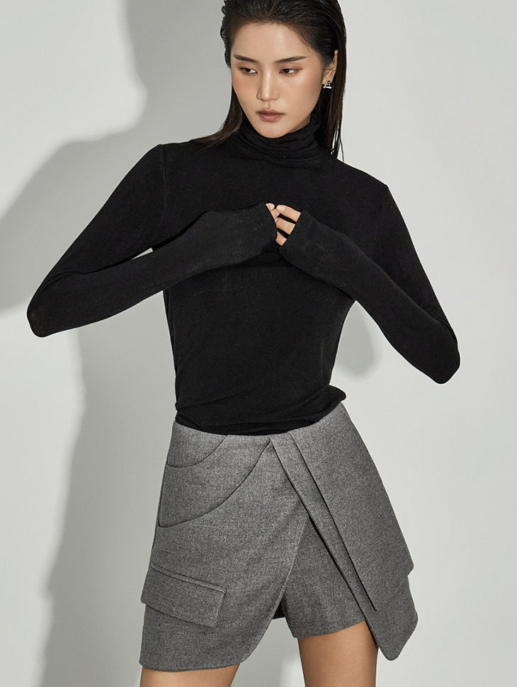 E4008 Turtleneck Top