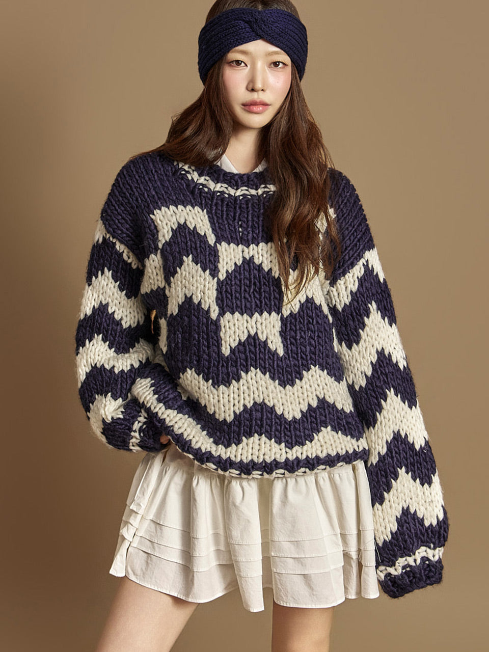 E4021 Handmade Contrast Knit
