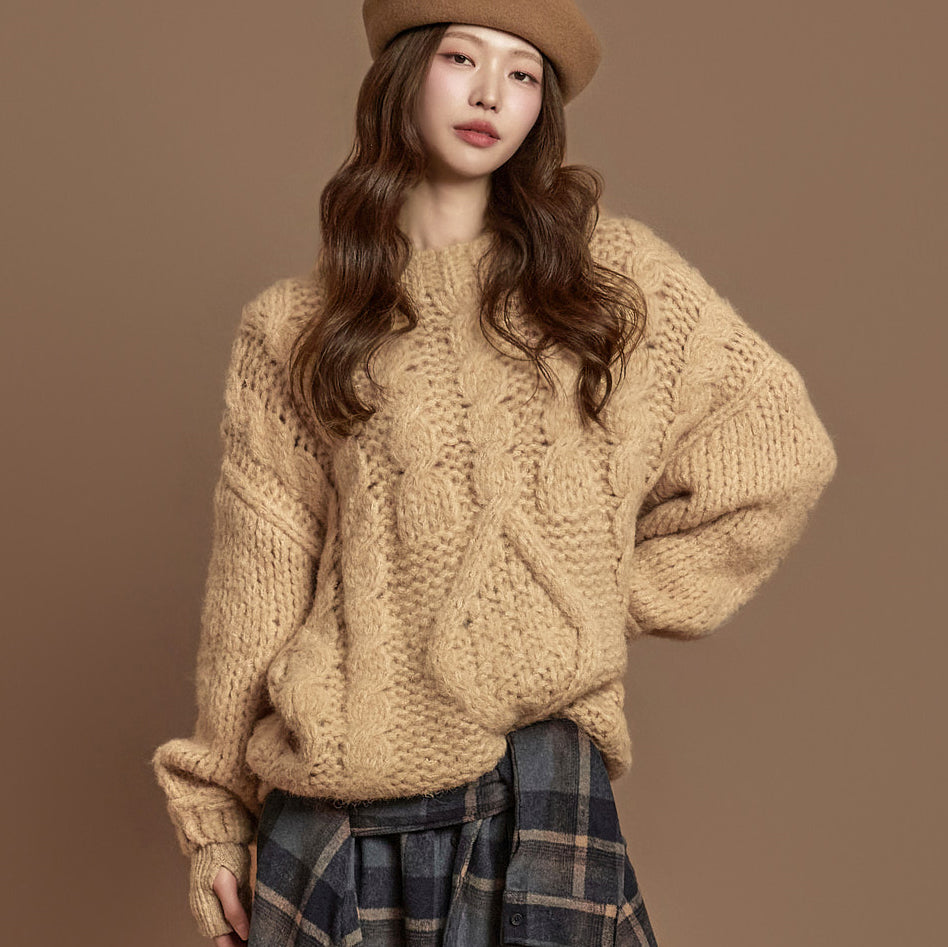 E4062 Cable Knit