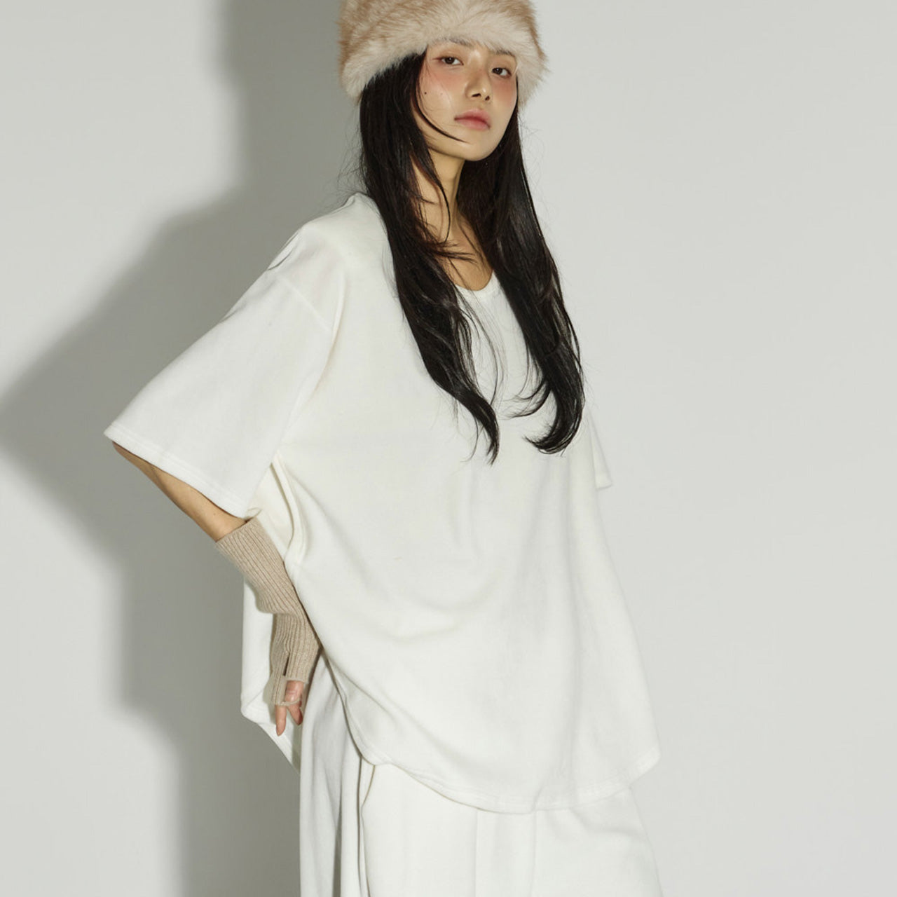 E4064 Velvet U-Neck Top