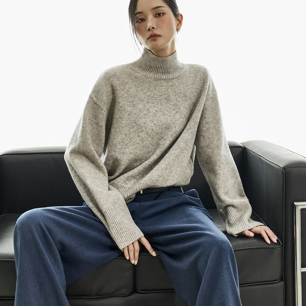 E4085 High-Neck Overfit Knit