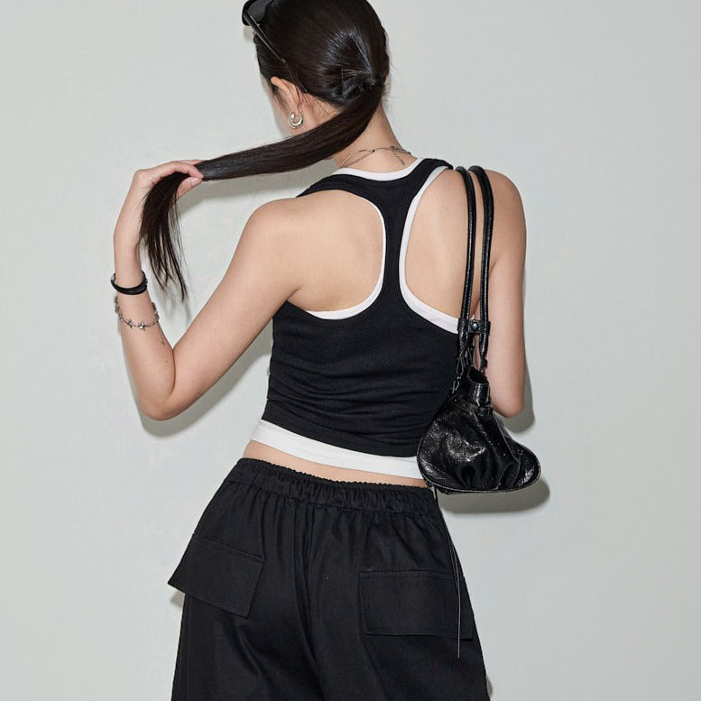 E4371 Contrast Line Sleeveless Top