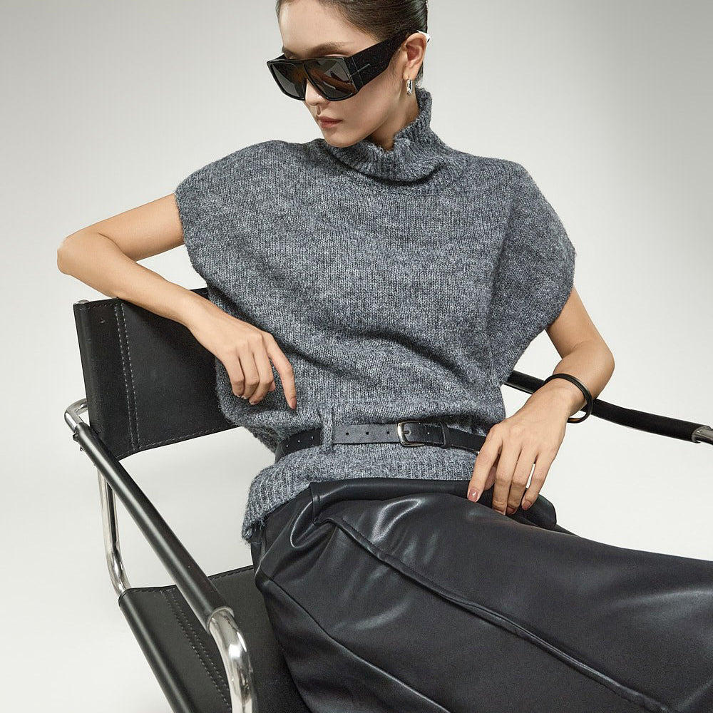 E4407 Turtleneck Knit Vest