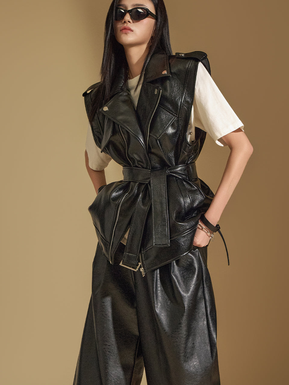 Leather Vest With Adjustable Waist Leather Belts main image 1