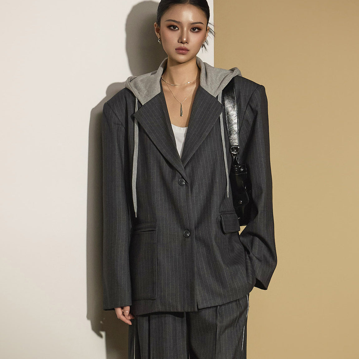 J2624 フード付きジャケット